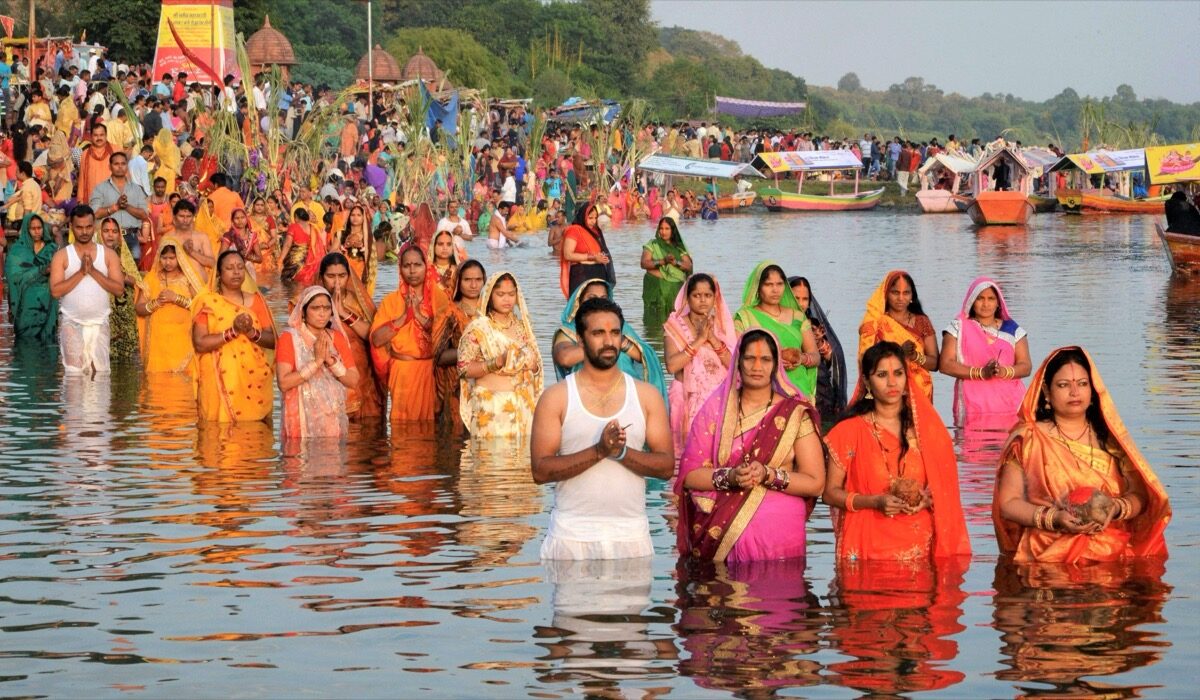 ছট পূজা: সূর্য উপাসনার প্রাচীন বৈদিক উৎসব