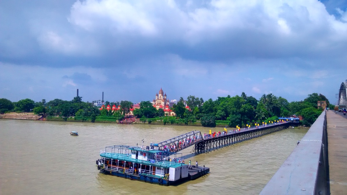 দক্ষিণেশ্বর কালীমন্দির: হুগলীতীরে শ্রীরামকৃষ্ণের পবিত্র ধাম