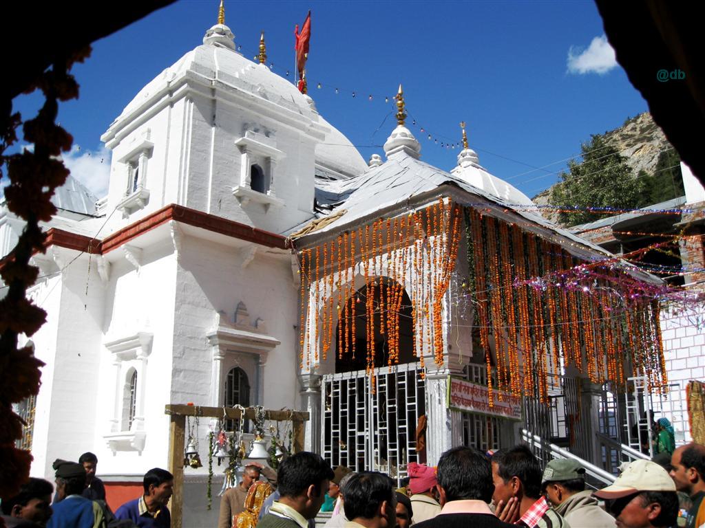 গঙ্গোত্রী: পবিত্র গঙ্গার উৎসস্থল ও চার ধাম তীর্থ